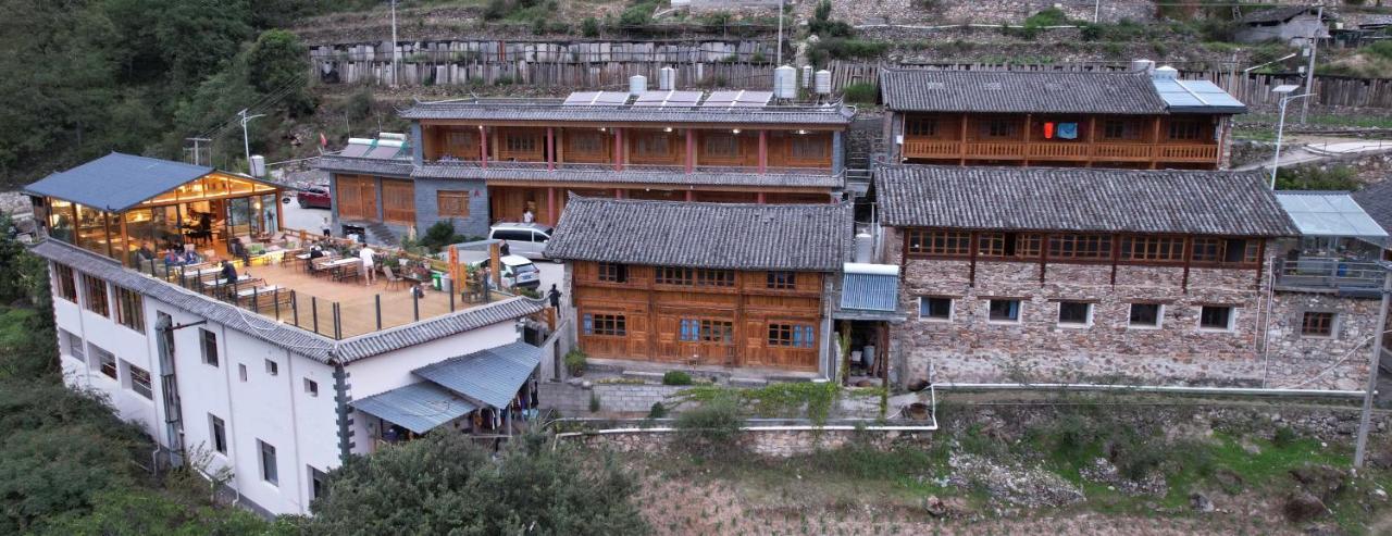 Tiger Leaping Gorge Tea Horse Gasthaus Shangri-La Exterior foto